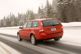 Winter driving in a 2005 Volvo V50 Sports Wagon.